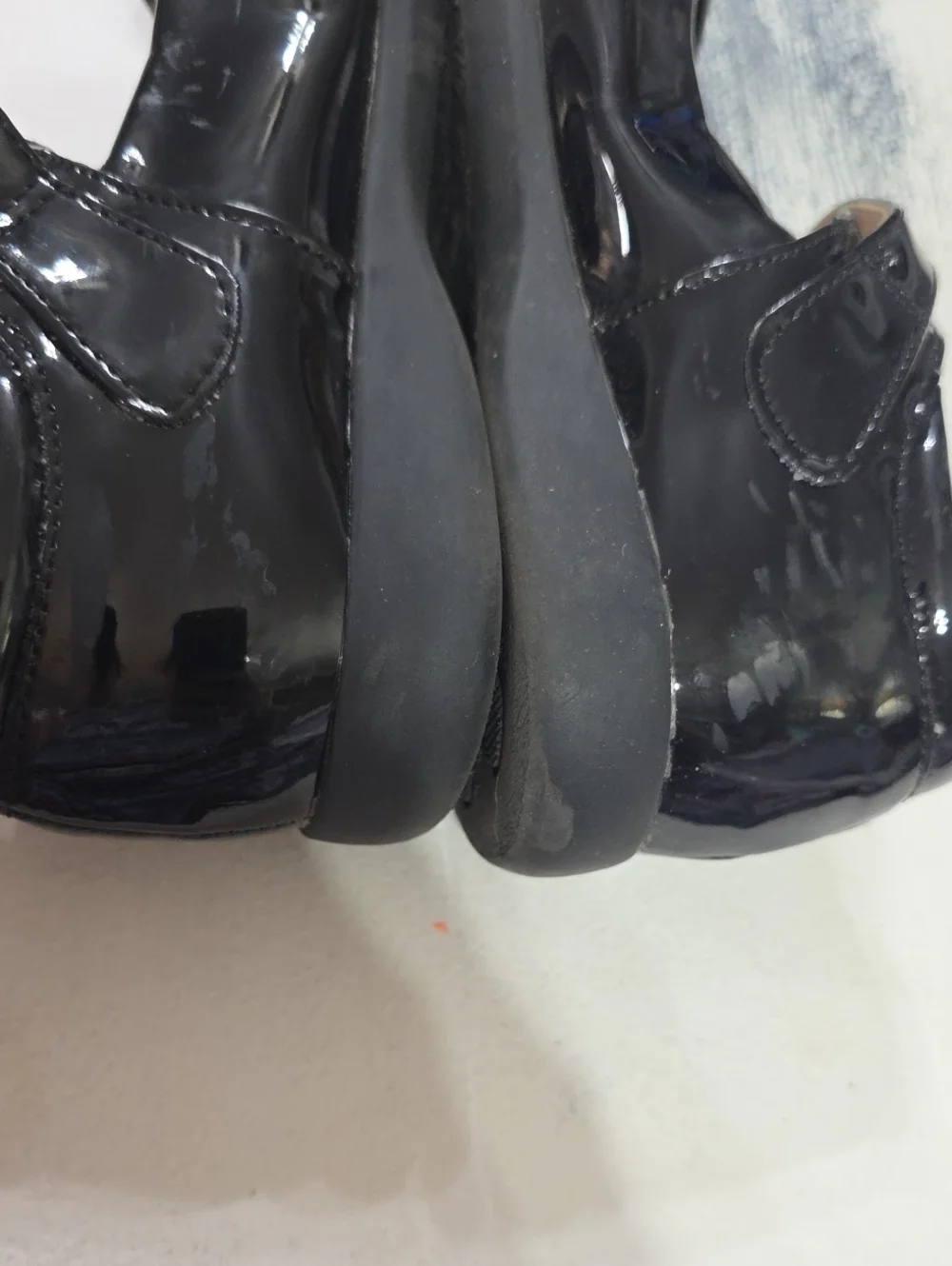 Dream Pairs Girls Glossy Black Dress Shoes Hook&Loop MINOR SCUFFING Sz 13 READ